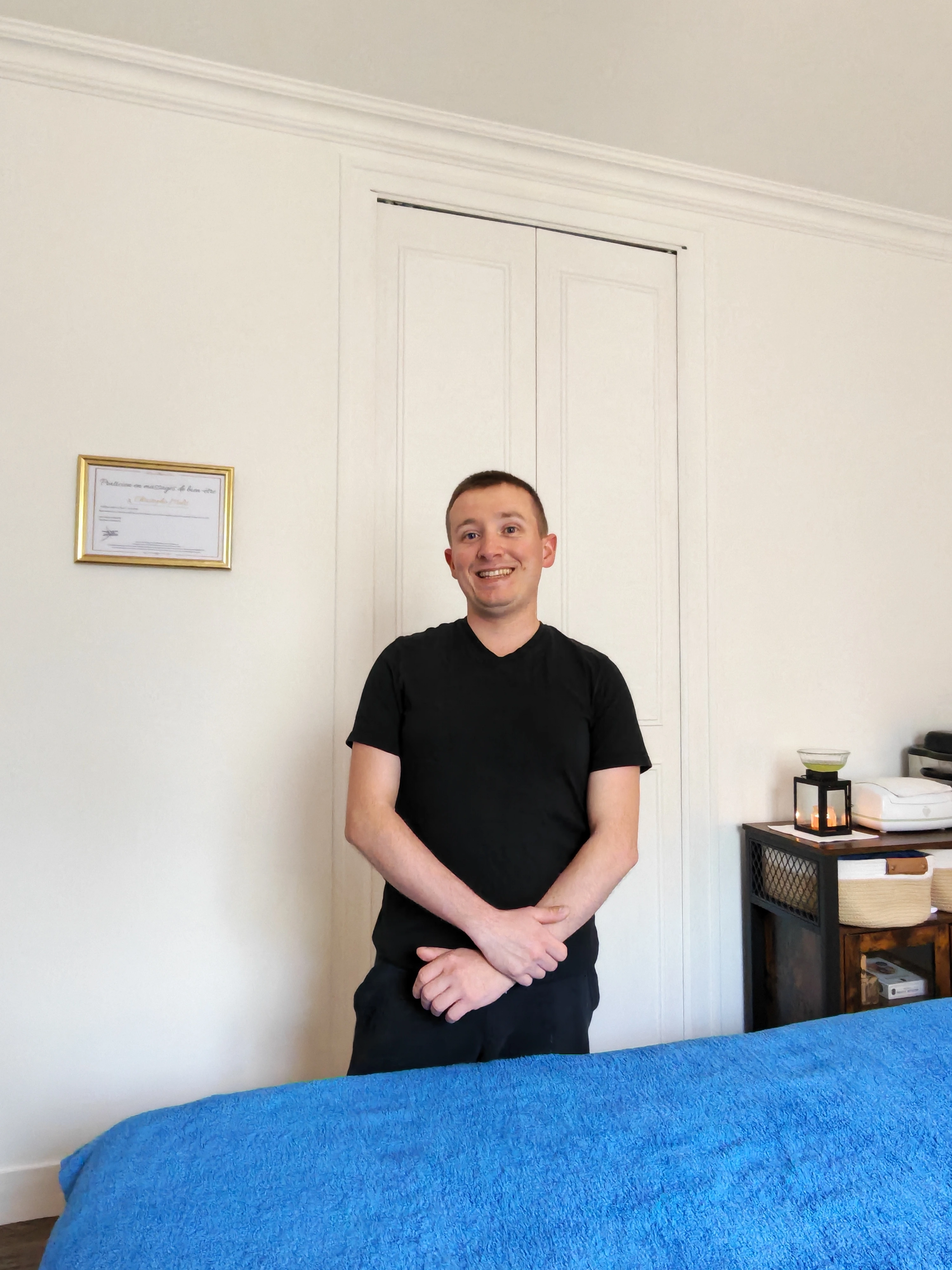 Christophe en séance massage Happy Vitality